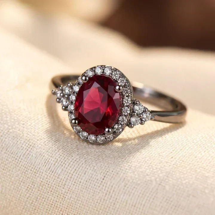 Anel Halo de Prata com Rubis