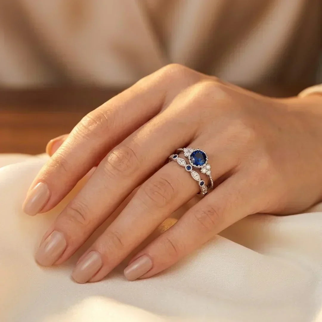 Anel Halo de Prata com Safira