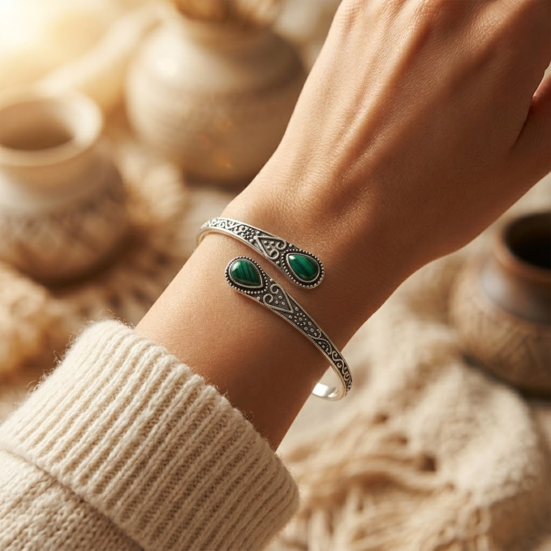 Pulseira Vintage Verde em Prata com Pedras Preciosas